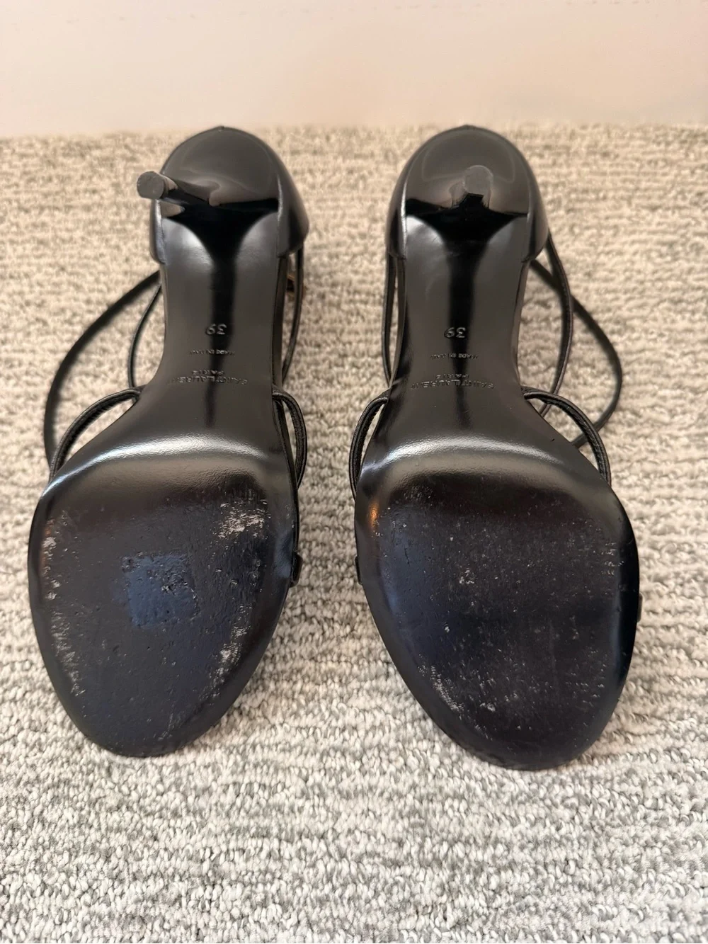 Authentic Saint Laurent Black Patent YSL Logo Sandals with Gold Hardware - Picture 6 of 7